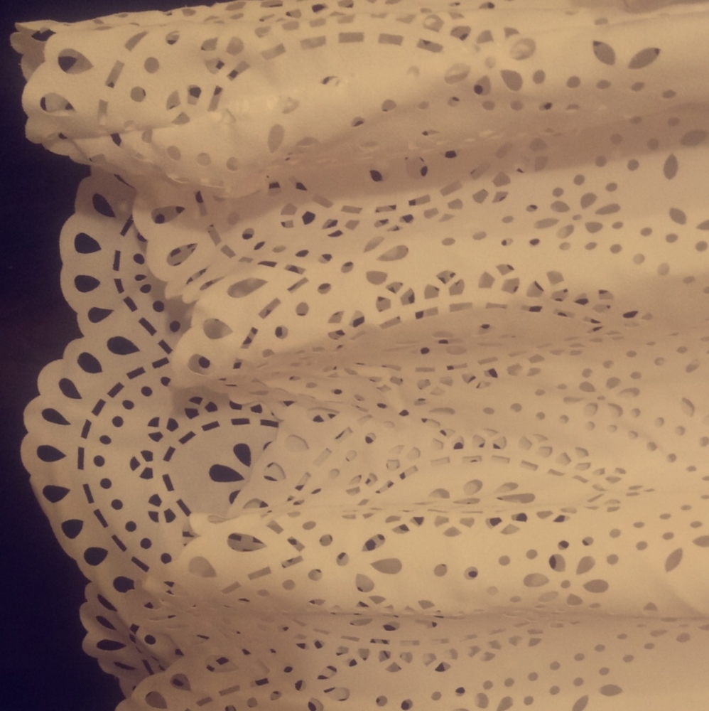 White blouse - Picture 4 of 6